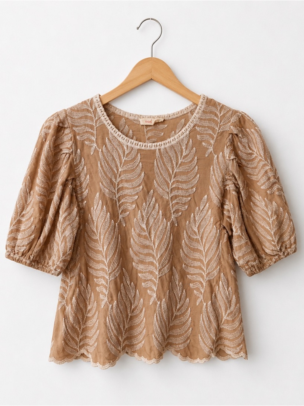 Anthropologie Solitaire Embroidered Puff-Sleeve Top in Light Camel Size M